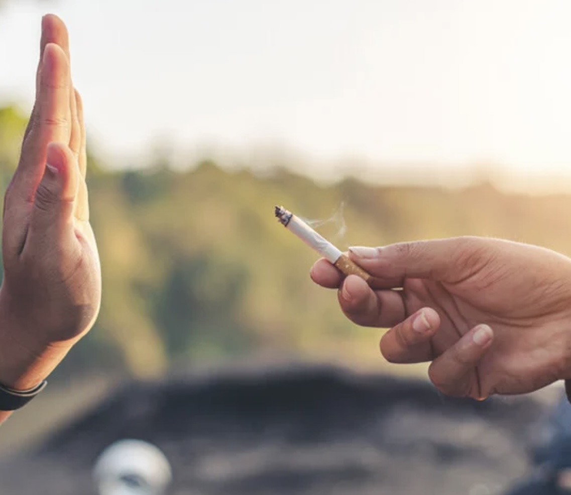 Couper la dépendance au tabac : Un accompagnement global pour réduire le stress et éviter les compensations